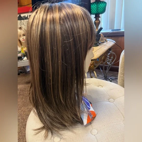 Madison synthetic wig from Envy